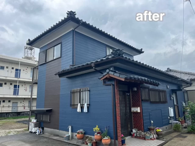 こんにちは😃☔️
施工物件のご紹介です✨

✨工事内容✨
足場工事
洗浄工事
目地打替え工事 
外壁塗装
屋根塗装
他付帯部分塗
雨戸塗装
格子取付工事
室内壁一部復旧工事
壁復旧工事
木部　一部復旧工事

外壁は、2色で塗装しております。

外壁　青系　75-30D
外壁　茶系　15-30B
屋根　ストレートブラック
シャッターBOX  サッシ色

お客様が気になっているところを復旧作業行い、
その上から塗装を行いました😌✨
ご依頼ありがとうございました🙇

👩🏻‍💼外壁塗装をお考えの方、お家でのお困り事がある方、是非！株式会社Select techにご連絡下さい！📲

#宮崎県
#宮崎市
#宮崎
#宮崎塗装
#塗装宮崎
#宮崎塗装店 
#塗装 
#外壁塗装
#外壁塗装宮崎
#宮崎外壁塗装
#屋根
#屋根塗装
#屋根塗装宮崎
#宮崎屋根塗装
#宮崎リフォーム
#リフォーム宮崎
#リフォーム
#宮崎工務店
#宮崎市工務店
#宮崎工務店
#屋根葺き替え 
#宮崎オール電化 
#宮崎エコキュート

#宮崎外壁塗装