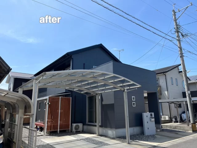 こんにちは😃
施工物件のご紹介です✨

✨工事内容✨
足場工事
洗浄工事
目地打替え工事 
外壁塗装
屋根塗装
他付帯部分塗
シャッターBOX塗装
門柱塗装

外壁は、2色で塗装しております。

外壁　ダークグレー系　N-35
外壁　玄関周り 白系　N-90
屋根　ディープグレー
シャッターBOX サッシ色
門柱　ライトグレー系　N-67

門柱を塗ることによって、玄関周りからとても素敵になりました😌玄関周りの白のお色のアクセント素敵です❣️☺️とても素敵なお家になりました😌💕
ご依頼ありがとうございました🙇

#宮崎
#宮崎塗装
#塗装宮崎
#宮崎塗装店 
#塗装 
#外壁塗装
#外壁塗装宮崎
#宮崎外壁塗装
#宮崎塗装
#屋根
#屋根塗装
#屋根塗装宮崎
#宮崎屋根塗装
#宮崎リフォーム
#リフォーム宮崎
#リフォーム
#宮崎工務店
#宮崎市工務店
#宮崎工務店
#屋根葺き替え 
#宮崎オール電化 
#宮崎エコキュート
#宮崎トイレリフォーム
#宮崎キッチンリフォーム