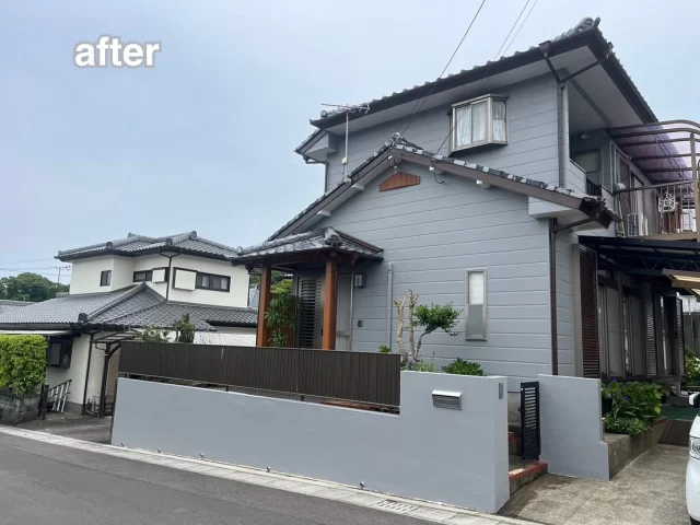 こんにちは😃
施工物件のご紹介です✨

✨工事内容✨
足場工事
洗浄工事
目地打替え工事 
外壁塗装
他付帯部分塗装
外塀塗装
アクリル脱着工事
タキロン、アクリル洗浄
戸袋塗装

外壁は、1色で塗装しております。

外壁　グレー系N-60
戸袋　茶系　15-30D
外塀  グレー系　N-60

外壁、外塀と見違えるほどきれいになりました😌💓
木部塗装は、木がよみがえったかのような美しい木部に大変身しました✨✨😆
ご依頼頂き、ありがとうございました🙇

#宮崎
#宮崎塗装
#塗装宮崎
#宮崎塗装店 
#塗装 
#外壁塗装
#外壁塗装宮崎
#宮崎外壁塗装
#宮崎塗装
#屋根
#屋根塗装
#屋根塗装宮崎
#宮崎屋根塗装
#宮崎リフォーム
#リフォーム宮崎
#リフォーム
#宮崎工務店
#宮崎市工務店
#宮崎工務店
#屋根葺き替え 
#宮崎オール電化 
#宮崎エコキュート
#宮崎トイレリフォーム
#宮崎キッチンリフォーム