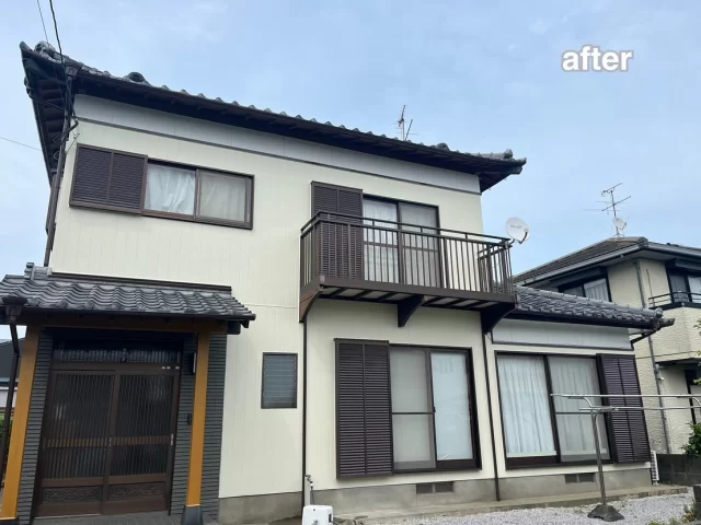 こんにちは😃
施工物件のご紹介です✨

✨工事内容✨
足場工事
洗浄工事
目地打替え工事 
外壁塗装
他付帯部分塗装
戸袋塗装
木部塗装
タキロン撤去
エアコン撤去
横樋金具交換

外壁は、2色で塗装しております。

外壁　ベージュ系　25-90C
戸袋　茶系　15-30B
木部　現状色

玄関周りの木部塗装も木がよみがえったかのような美しさです✨😌素敵に大変身しました❣️ご依頼頂きありがとうございました🙇

#宮崎
#宮崎塗装
#塗装宮崎
#宮崎塗装店 
#塗装 
#外壁塗装
#外壁塗装宮崎
#宮崎外壁塗装
#宮崎塗装
#屋根
#屋根塗装
#屋根塗装宮崎
#宮崎屋根塗装
#宮崎リフォーム
#リフォーム宮崎
#リフォーム
#宮崎工務店
#宮崎市工務店
#宮崎工務店
#屋根葺き替え 
#宮崎オール電化 
#宮崎エコキュート
#宮崎トイレリフォーム
#宮崎キッチンリフォーム