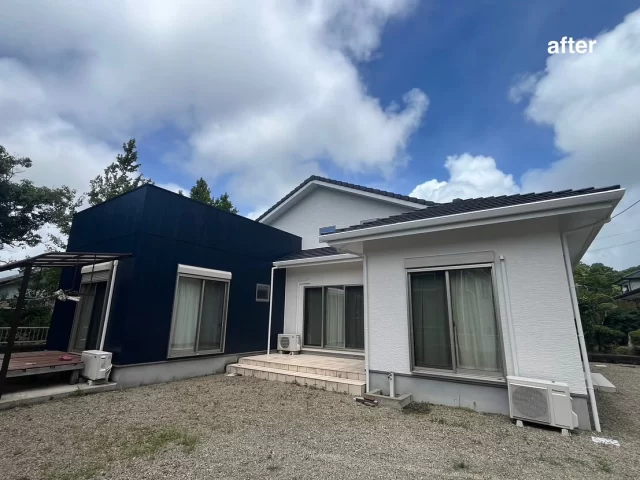 こんにちは😃
施工物件のご紹介です✨

✨工事内容✨
足場工事
洗浄工事
目地打替え工事 
外壁塗装
屋根塗装
他付帯部分塗装
シャッターBOX塗装

外壁は、2色です。

外壁　白系　19-90A
外壁　青系　75-20d
屋根　ナスコン
シャッターBOX 22-75B

外壁のお色は、青色の大変身でガラッとかえられました😌✨
とても素敵になりました💓😌
ご依頼頂きありがとうございます🙇

#宮崎
#宮崎塗装
#塗装宮崎
#宮崎塗装店 
#塗装 
#外壁塗装
#外壁塗装宮崎
#宮崎外壁塗装
#宮崎塗装
#屋根
#屋根塗装
#屋根塗装宮崎
#宮崎屋根塗装
#宮崎リフォーム
#リフォーム宮崎
#リフォーム
#宮崎工務店
#宮崎市工務店
#宮崎工務店
#屋根葺き替え 
#宮崎オール電化 
#宮崎エコキュート
#宮崎トイレリフォーム
#宮崎キッチンリフォーム