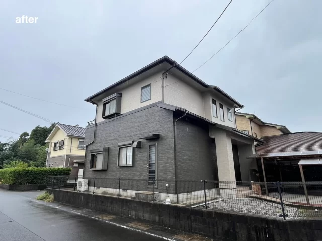 こんにちは😃
施工物件のご紹介です✨

✨工事内容✨
足場工事
洗浄工事
目地打替え工事 
外壁塗装
屋根塗装
他付帯部分塗装
ウッドデッキ解体工事

外壁は、1色で塗装。

外壁　ベージュ系　19-65C
外壁　茶系　22-30B
屋根　ココナッツ
外塀　茶系　22-30B
シャッターBOX  サッシ色

工事ご依頼いただきましてありがとうございました🙇

#宮崎
#宮崎塗装
#塗装宮崎
#宮崎塗装店 
#塗装 
#外壁塗装
#外壁塗装宮崎
#宮崎外壁塗装
#宮崎塗装
#屋根
#屋根塗装
#屋根塗装宮崎
#宮崎屋根塗装
#宮崎リフォーム
#リフォーム宮崎
#リフォーム
#宮崎工務店
#宮崎市工務店
#宮崎工務店
#屋根葺き替え 
#宮崎オール電化 
#宮崎エコキュート
#宮崎トイレリフォーム
#宮崎キッチンリフォーム