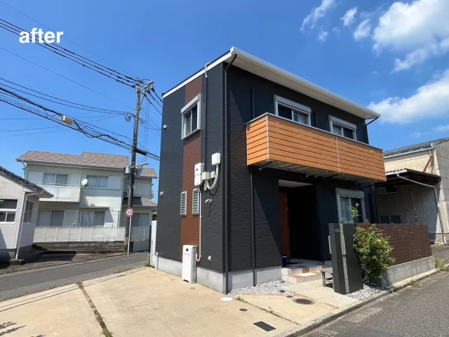 こんにちは😃
施工物件のご紹介です✨

✨工事内容✨
足場工事
洗浄工事
目地打替え工事 
外壁塗装
屋根塗装
他付帯部分塗装
外塀塗装
木部フェンス塗装

外壁は、2色で塗装。

外壁　黒系　N-25
外壁 茶系　15-30F
屋根　ディープグレー
シャッターBOX サッシ色
外塀塗装　黒系N-25

工事ご依頼いただきましてありがとうございました🙇

#宮崎
#宮崎塗装
#塗装宮崎
#宮崎塗装店 
#塗装 
#外壁塗装
#外壁塗装宮崎
#宮崎外壁塗装
#宮崎塗装
#屋根
#屋根塗装
#屋根塗装宮崎
#宮崎屋根塗装
#宮崎リフォーム
#リフォーム宮崎
#リフォーム
#宮崎工務店
#宮崎市工務店
#宮崎工務店
#屋根葺き替え 
#宮崎オール電化 
#宮崎エコキュート
#宮崎トイレリフォーム
#宮崎キッチンリフォーム