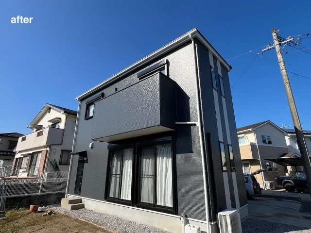 こんにちは😃
施工物件のご紹介です✨

✨工事内容✨
足場工事
洗浄工事
目地打替え工事 
外壁塗装
屋根塗装
他付帯部分塗装

シャッターBOX

外壁は、2.色で塗装。

外壁　黒系　N-30
外壁　うすい灰色　N-80
屋根　ブラック
シャッターBOX 黒系　N-15

ご依頼ありがとうございました🙇‍♀️
何かお困りごとがありましたら、いつでもご連絡くださいませ✨😊

#宮崎
#宮崎塗装
#塗装宮崎
#宮崎塗装店 
#塗装 
#外壁塗装
#外壁塗装宮崎
#宮崎外壁塗装
#宮崎塗装
#屋根
#屋根塗装
#屋根塗装宮崎
#宮崎屋根塗装
#宮崎リフォーム
#リフォーム宮崎
#リフォーム
#宮崎工務店
#宮崎市工務店
#宮崎工務店
#屋根葺き替え 
#宮崎オール電化 
#宮崎エコキュート
#宮崎トイレリフォーム
#宮崎キッチンリフォーム