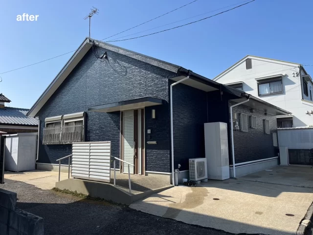 こんにちは😃
施工物件のご紹介です✨

✨工事内容✨
足場工事
洗浄工事
目地打替え工事 
外壁塗装
屋根塗装
他付帯部分塗装

外壁は、1色で塗装。

外壁　青系　75-20D
屋根　ストレートブラック
シャッターBOX サッシ色

工事ご依頼いただきましてありがとうございました🙇

#宮崎
#宮崎塗装
#塗装宮崎
#宮崎塗装店 
#塗装 
#外壁塗装
#外壁塗装宮崎
#宮崎外壁塗装
#宮崎塗装
#屋根
#屋根塗装
#屋根塗装宮崎
#宮崎屋根塗装
#宮崎リフォーム
#リフォーム宮崎
#リフォーム
#宮崎工務店
#宮崎市工務店
#宮崎工務店
#屋根葺き替え 
#宮崎オール電化 
#宮崎エコキュート
#宮崎トイレリフォーム
#宮崎キッチンリフォーム