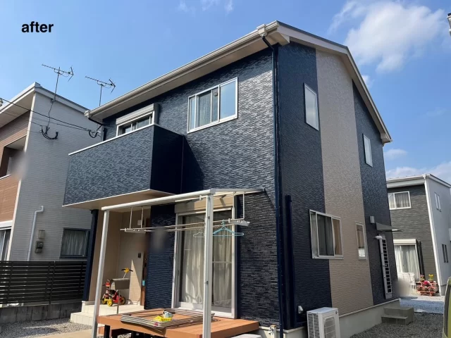 こんにちは😃
施工物件のご紹介です✨

✨工事内容✨
足場工事
洗浄工事
目地工事 
外壁屋根塗装
他付帯部分塗装

外壁は、2色で塗装。

外壁　全体　青系 75-20D
外壁 縦ライン/玄関まわり　ベージュ系　19-60C
屋根　ココナッツ

工事ご依頼いただきましてありがとうございました🙇

#宮崎
#宮崎塗装
#塗装宮崎
#宮崎塗装店 
#塗装 
#外壁塗装
#外壁塗装宮崎
#宮崎外壁塗装
#宮崎塗装
#屋根
#屋根塗装
#屋根塗装宮崎
#宮崎屋根塗装
#宮崎リフォーム
#リフォーム宮崎
#リフォーム
#宮崎工務店
#宮崎市工務店
#宮崎工務店
#屋根葺き替え 
#宮崎オール電化 
#宮崎エコキュート