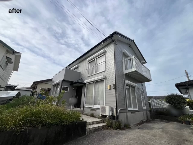 こんにちは😃
施工物件のご紹介です✨

✨工事内容✨
足場工事
洗浄工事
目地工事 
外壁屋根塗装
他付帯部分塗装

外壁は、1色で塗装。

外壁　グレー系　25-60A
屋根　マウスグレー

工事ご依頼いただきましてありがとうございました🙇

#宮崎
#宮崎塗装
#塗装宮崎
#宮崎塗装店 
#塗装 
#外壁塗装
#外壁塗装宮崎
#宮崎外壁塗装
#宮崎塗装
#屋根
#屋根塗装
#屋根塗装宮崎
#宮崎屋根塗装
#宮崎リフォーム
#リフォーム宮崎
#リフォーム
#宮崎工務店
#宮崎市工務店
#宮崎工務店
#屋根葺き替え 
#宮崎オール電化 
#宮崎エコキュート