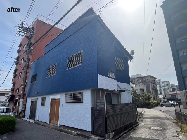 こんにちは😃
施工物件のご紹介です✨

✨工事内容✨
足場工事
洗浄工事
目地工事 
外壁塗装
他付帯部分塗装

外壁は、3色で塗装

外壁　2F  青系　75-20L
外壁　1F  青系　75-80B
外壁　裏手　青系　75-60D

工事ご依頼いただきましてありがとうございました🙇

#宮崎
#宮崎塗装
#塗装宮崎
#宮崎塗装店 
#塗装 
#外壁塗装
#外壁塗装宮崎
#宮崎外壁塗装
#宮崎塗装
#屋根
#屋根塗装
#屋根塗装宮崎
#宮崎屋根塗装
#宮崎リフォーム
#リフォーム宮崎
#リフォーム
#宮崎工務店
#宮崎市工務店
#宮崎工務店
#屋根葺き替え 
#宮崎オール電化 
#宮崎エコキュート