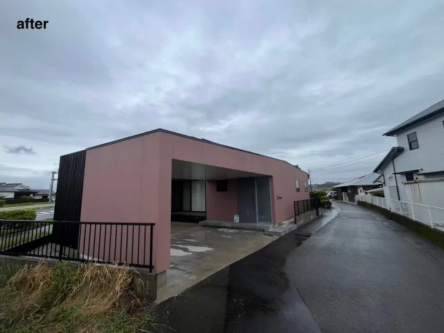 こんにちは😃
施工物件のご紹介です✨

✨工事内容✨
足場工事
洗浄工事
目地工事 
外壁屋根塗装
他付帯部分塗装

外壁は、1色で塗装。
艶を少し抑えた半艶塗装

外壁　全体　赤系　09-50F半艶
屋根　ディープグレー

工事ご依頼いただきましてありがとうございました🙇

#宮崎
#宮崎塗装
#塗装宮崎
#宮崎塗装店 
#塗装 
#外壁塗装
#外壁塗装宮崎
#宮崎外壁塗装
#宮崎塗装
#屋根
#屋根塗装
#屋根塗装宮崎
#宮崎屋根塗装
#宮崎リフォーム
#リフォーム宮崎
#リフォーム
#宮崎工務店
#宮崎市工務店
#宮崎工務店
#屋根葺き替え 
#宮崎オール電化 
#宮崎エコキュート
