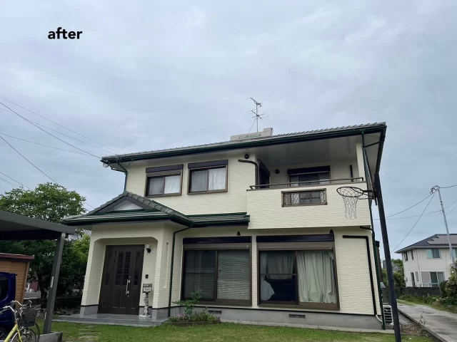 こんにちは😃
施工物件のご紹介です✨

✨工事内容✨
足場工事
洗浄工事
目地打替工事 
外壁塗装
他付帯部分塗装

外壁は、1色で塗装

外壁　ベージュ系　22-90B

工事ご依頼いただきましてありがとうございました🙇

#宮崎
#宮崎塗装
#塗装宮崎
#宮崎塗装店 
#塗装 
#外壁塗装
#外壁塗装宮崎
#宮崎外壁塗装
#宮崎塗装
#屋根
#屋根塗装
#屋根塗装宮崎
#宮崎屋根塗装
#宮崎リフォーム
#リフォーム宮崎
#リフォーム
#宮崎工務店
#宮崎市工務店
#宮崎工務店
#屋根葺き替え 
#宮崎オール電化 
#宮崎エコキュート