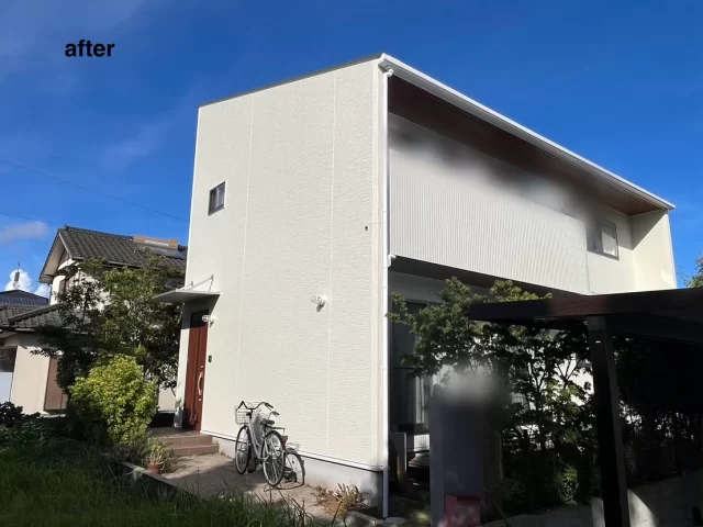 こんにちは😃
施工物件のご紹介です✨

✨工事内容✨
足場工事
洗浄工事
目地打替工事 
外壁屋根塗装
他付帯部分塗装
外塀塗装
カーポート新設工事

外壁は、1色で塗装
艶を少し抑えた半艶塗装

外壁  全体　ベージュ系　22-85B半艶
屋根　クラシックグリーン
外塀　赤系　05-60B

工事ご依頼いただきましてありがとうございました🙇

#宮崎
#宮崎塗装
#塗装宮崎
#宮崎塗装店 
#塗装 
#外壁塗装
#外壁塗装宮崎
#宮崎外壁塗装
#宮崎塗装
#屋根
#屋根塗装
#屋根塗装宮崎
#宮崎屋根塗装
#宮崎リフォーム
#リフォーム宮崎
#リフォーム
#宮崎工務店
#宮崎市工務店
#宮崎工務店
#屋根葺き替え 
#宮崎オール電化 
#宮崎エコキュート