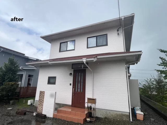 こんにちは😃
施工物件のご紹介です✨

✨工事内容✨
足場工事
洗浄工事
目地打替工事 
外壁屋根塗装
他付帯部分塗装
外塀塗装

外壁は、1色で塗装

外壁  全体　ベージュ系　15-90B
屋根　スレートブラウン
外塀　ベージュ系　15-90B

工事ご依頼いただきましてありがとうございました🙇

#宮崎
#宮崎塗装
#塗装宮崎
#宮崎塗装店 
#塗装 
#外壁塗装
#外壁塗装宮崎
#宮崎外壁塗装
#宮崎塗装
#屋根
#屋根塗装
#屋根塗装宮崎
#宮崎屋根塗装
#宮崎リフォーム
#リフォーム宮崎
#リフォーム
#宮崎工務店
#宮崎市工務店
#宮崎工務店
#屋根葺き替え 
#宮崎オール電化 
#宮崎エコキュート
